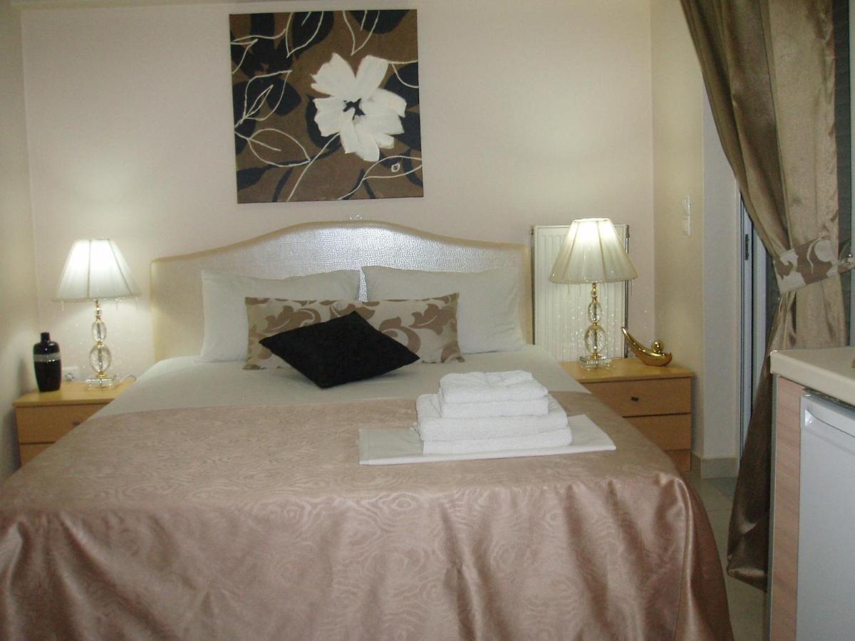 Palataki Residence Míloi Quarto foto